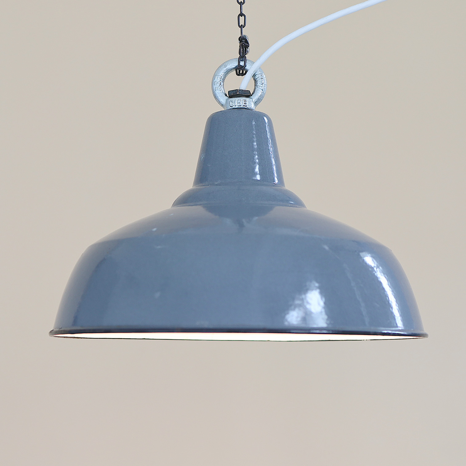Grå taklampe - etter
